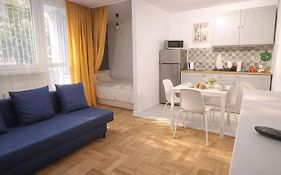 Cozy And Quiet Studio In Warsaw